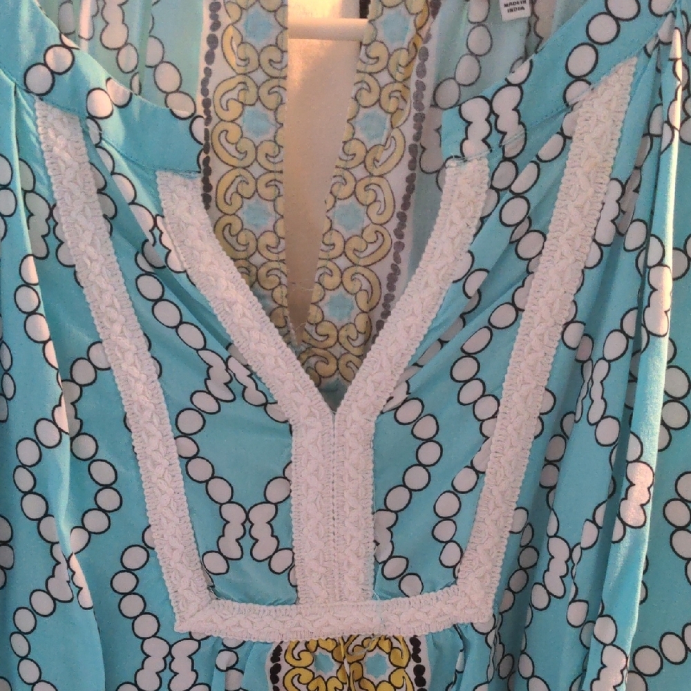 Women's Blue Patterned Top - Picture 3 of 7